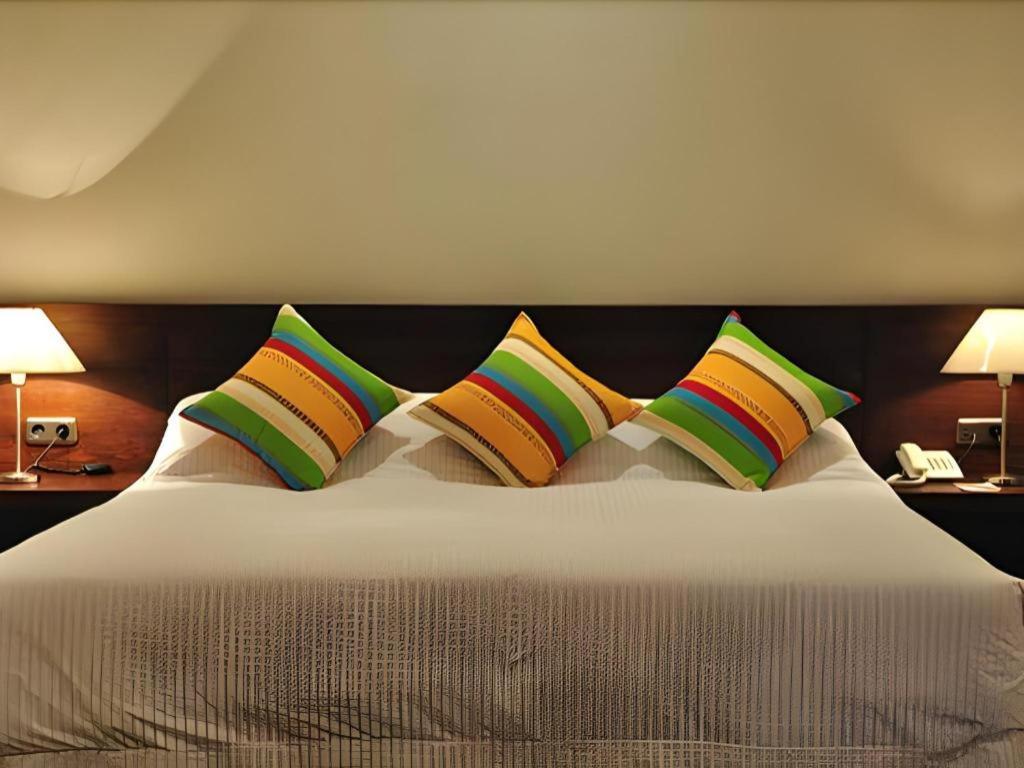 The Hill Hotel & Resort Sibolangit Buitenkant foto
